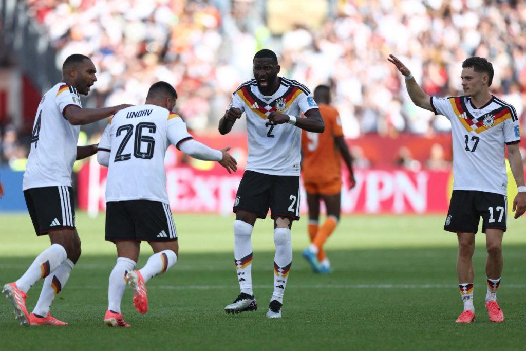 Germany beat Ivory Coast to reach World Cup knockouts