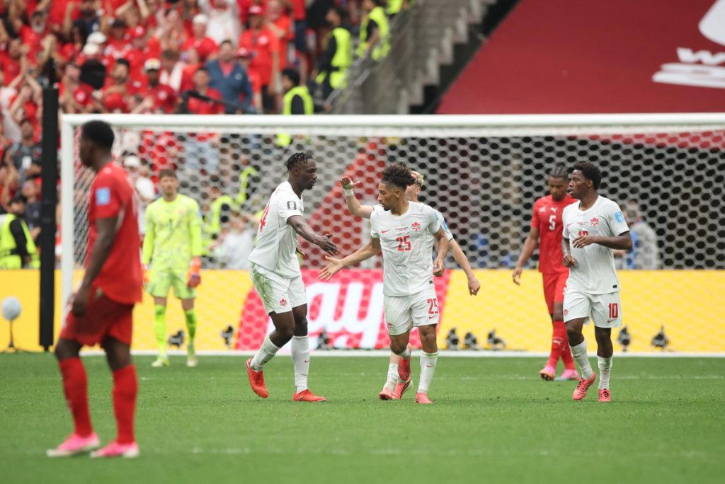 Switzerland beat Canada 2-1 to clinch top spot in World Cup Group B