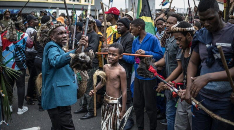 Photos: Thousands flee South Africa as anti-immigrant deadline sparks nationwide protests
