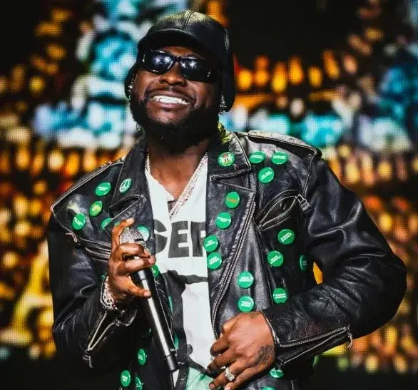 Davido uses W’Cup stage to demand action for abducted Nigerian pupils
