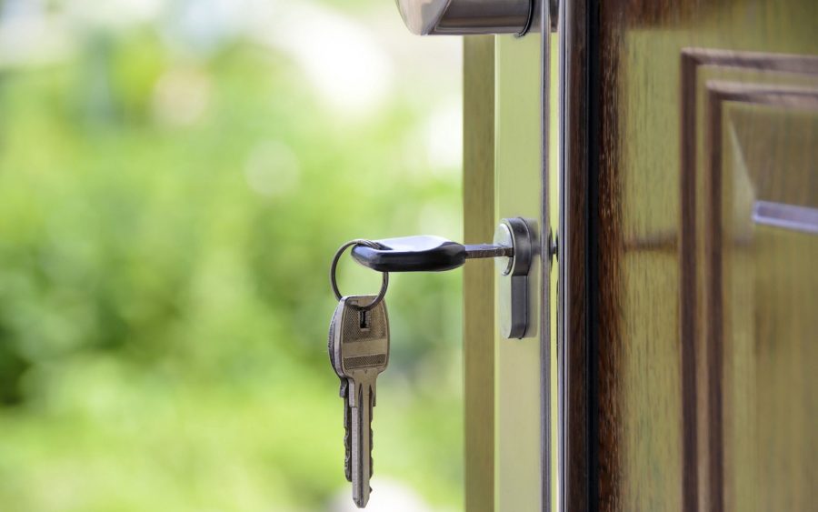 Crushing economy: Landlords devise group renting methods to make more money