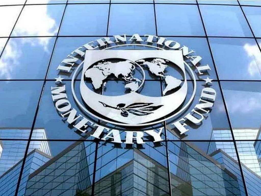 IMF counsels FG against $5bn UAE loan, seeks higher taxes