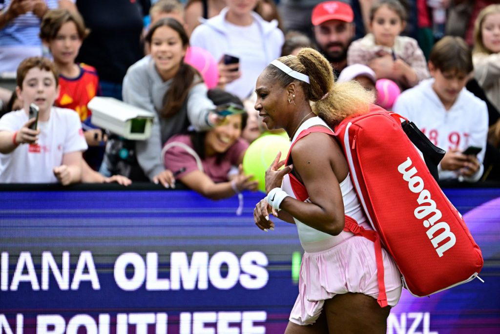 Serena Williams defeated in Berlin ahead of Wimbledon return