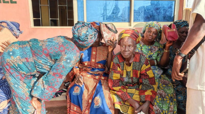 Photos: Empty street at Ikere Eloti, as old women await accreditation at Osolo Hall Ilepetu