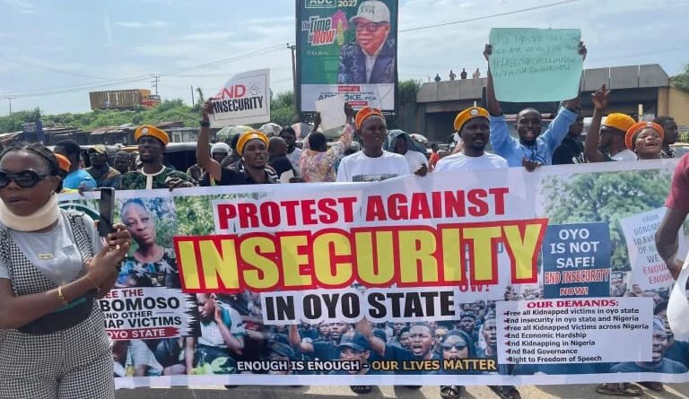 Protesters lock down major Ibadan roads over kidnapping crisis
