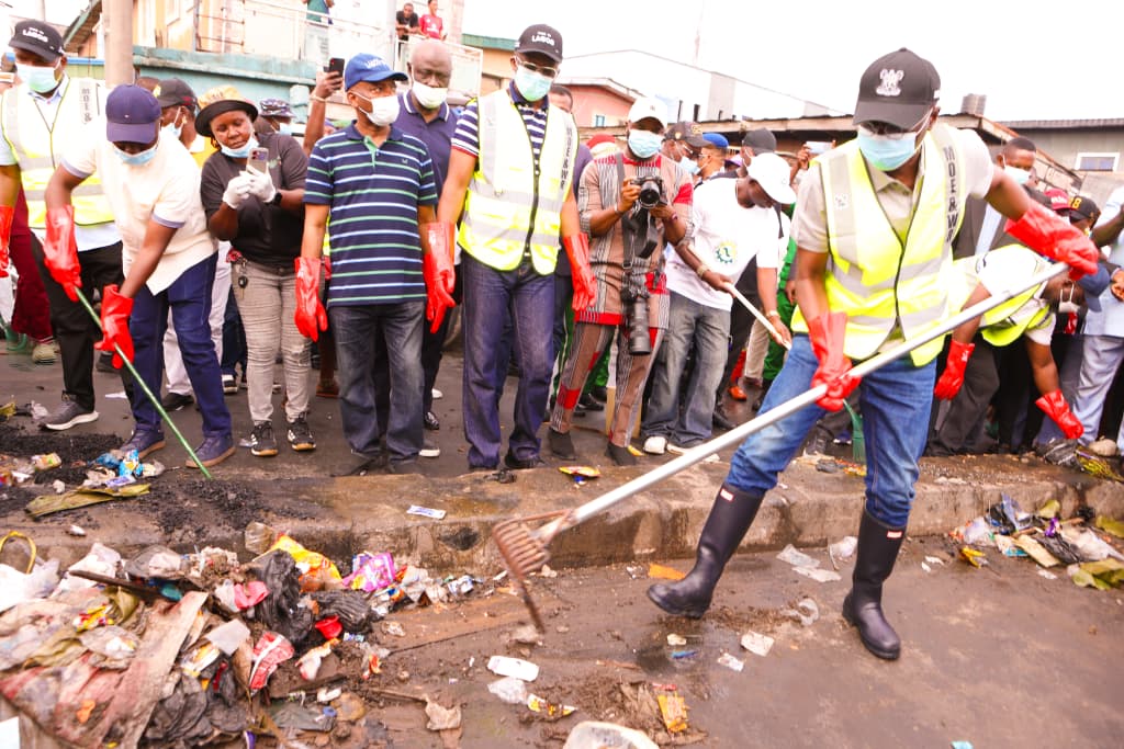 Sanwo-Olu declares war on waste in Lagos