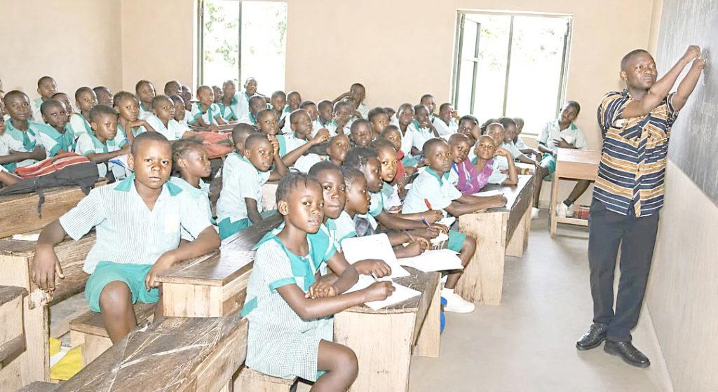Rev. Teryima: Teacher born without fingers, toes; has 3 daughters, master