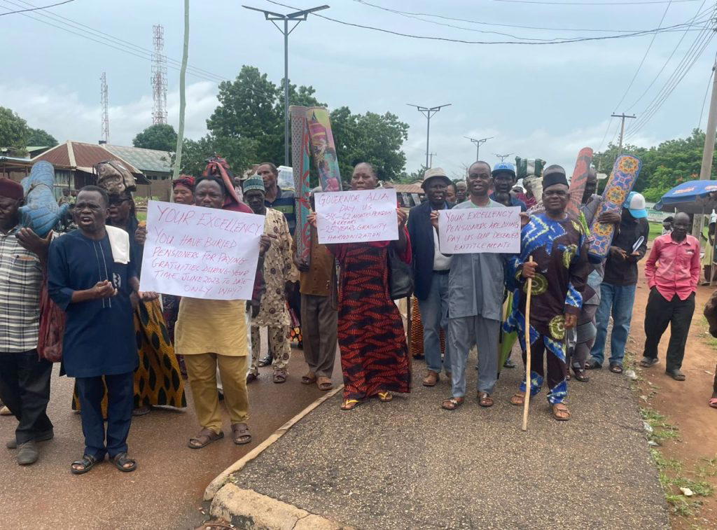 Benue pensioners threaten to occupy govt house over unpaid gratuities, arrears