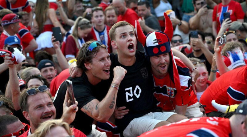 England battle Norway as Argentina face Swiss in World Cup last eight