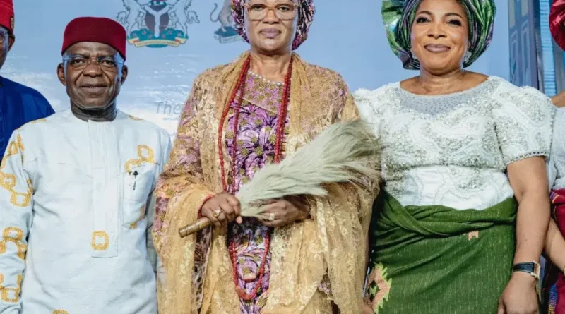 First Lady donates N2bn to promote Akwete weaving heritage in Abia