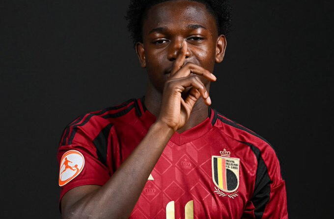 Barcelona agree €8.5m deal to sign Club Brugge winger Jesse Bisiwu