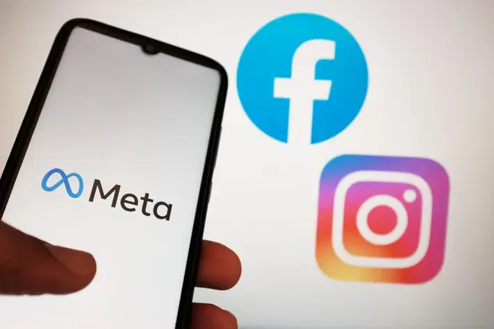 Meta: Facebook, Instagram drop fact-checking ahead of Trump term