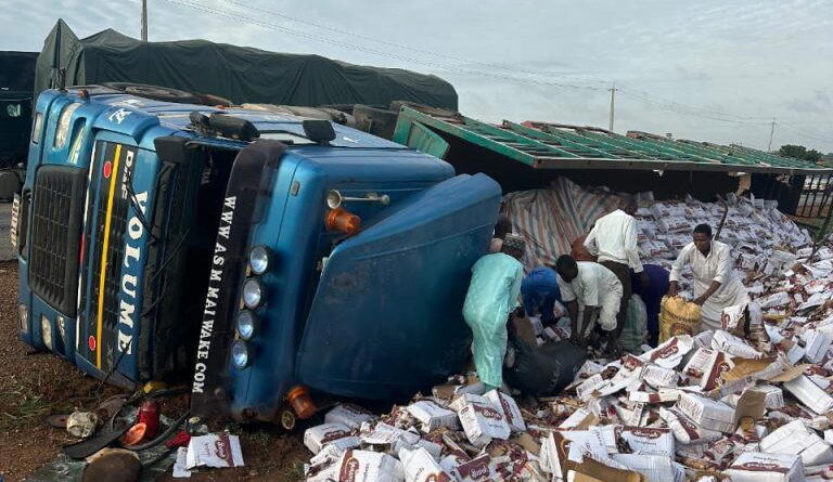 15 die, 17 injured in Kwara trailer