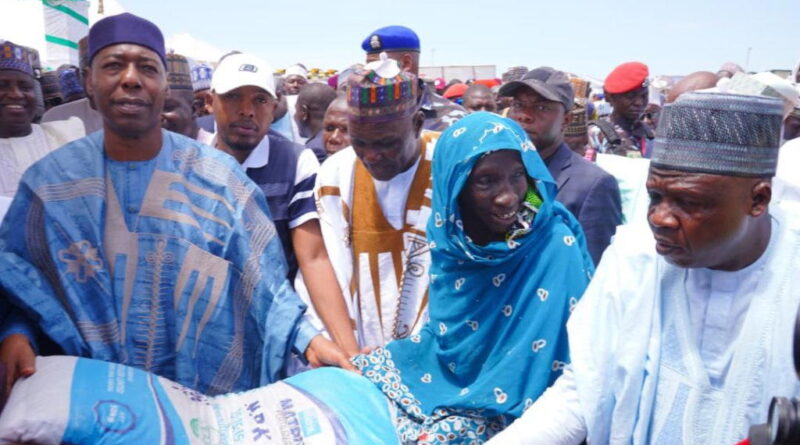 Zulum launches 50% subsidised fertiliser scheme, free farm inputs for 120,000 Borno farmers