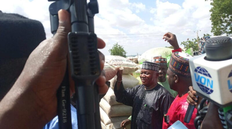 Sokoto Govt warns against fertiliser diversion as Kebbe receives 3,600 bags for farmers