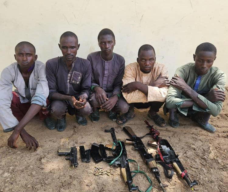 Troops nab 5 suspected kidnappers in Yobe