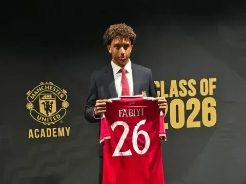 Meet Nigeria-eligible defender, Idris Fabiyi who signed for Manchester United