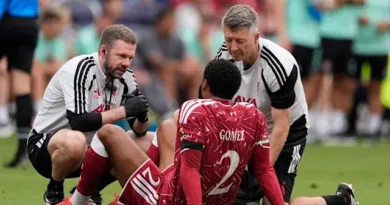 Gomez injury mars start of Iraola era at Liverpool