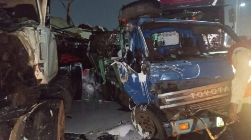 One dead, one injured in multiple crashes on Kara Bridge