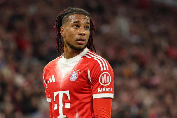Diaz, Olise set to stay at Bayern – CEO