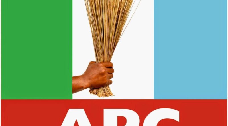 Osun election: APC raises alarm over alleged importation of thugs into govt house