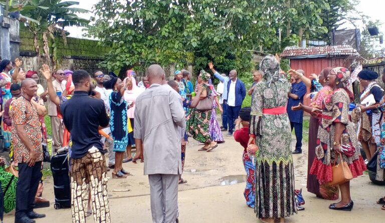 UniCal VC defies court injunction, bars worshippers from chapel again