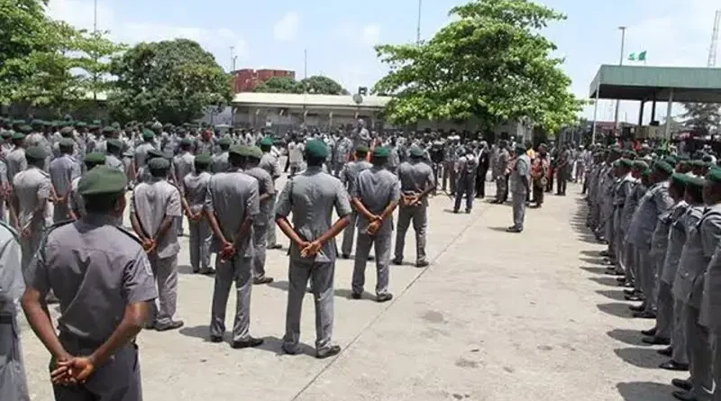 Customs enlists 3,852 out of 573,680 applicants