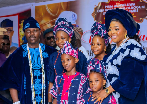 Ogun installs Oba Balogun as Alaye of Imobiland