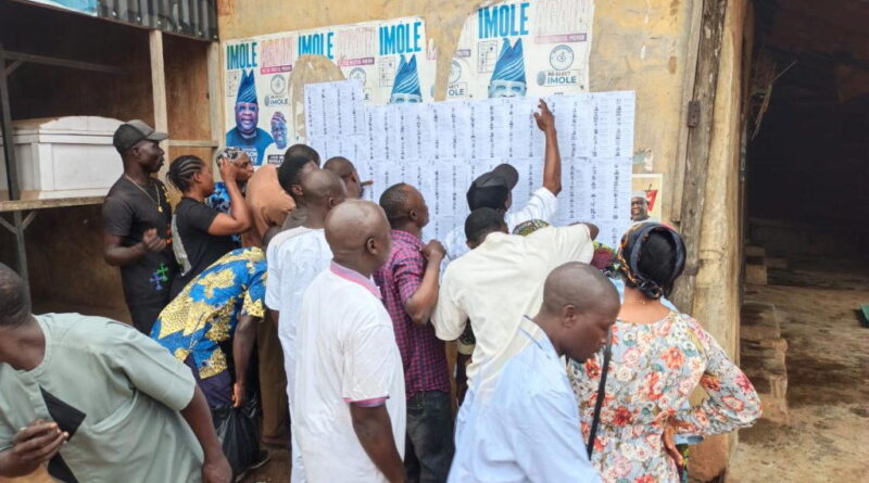 Osun election: Large turnout in Oyebamiji’s hometown as voters await accreditation
