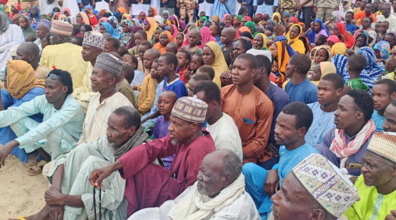 Gov Buni visits Nigerian refugees in Chad
