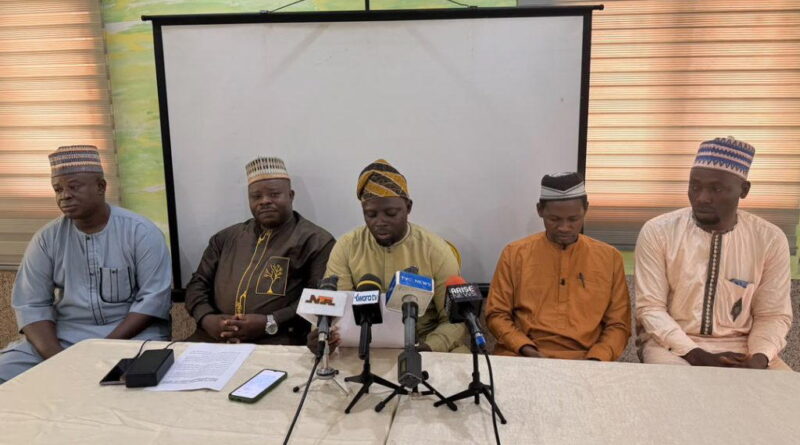 Mustapha’s Defection: Kwara Central Stakeholders back AbdulRazaq, Danladi