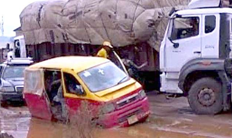 Highways of horror: Motorists wail, spend 4 days on Benin-Asaba road