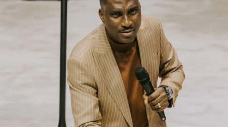 Video: Nigerian pastor promises members millionaire status in 90 days