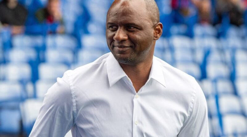 Vieira leaves troubled Genoa