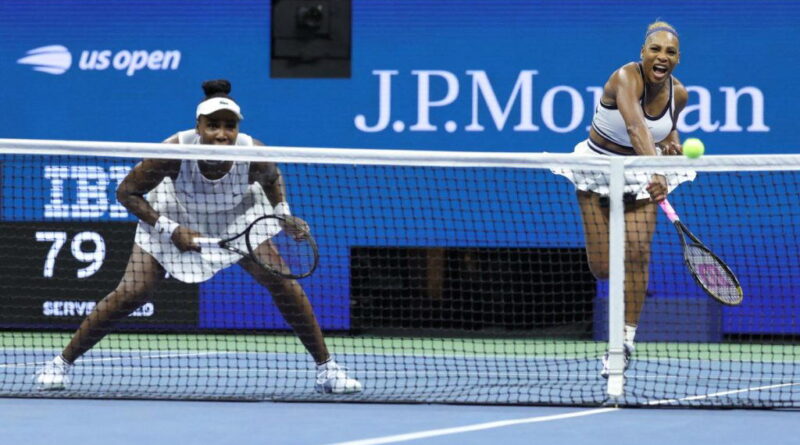 Serena, Venus Williams fall in thrilling return to US Open doubles