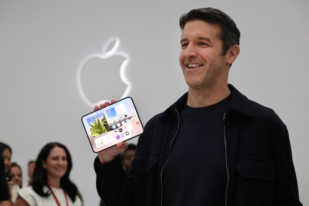 Apple unveils its first foldable smartphone iPhone Duo