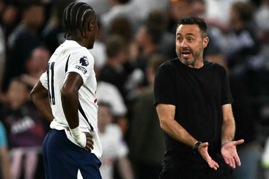Tottenham remain goalless, booed by fans after Everton stalemate