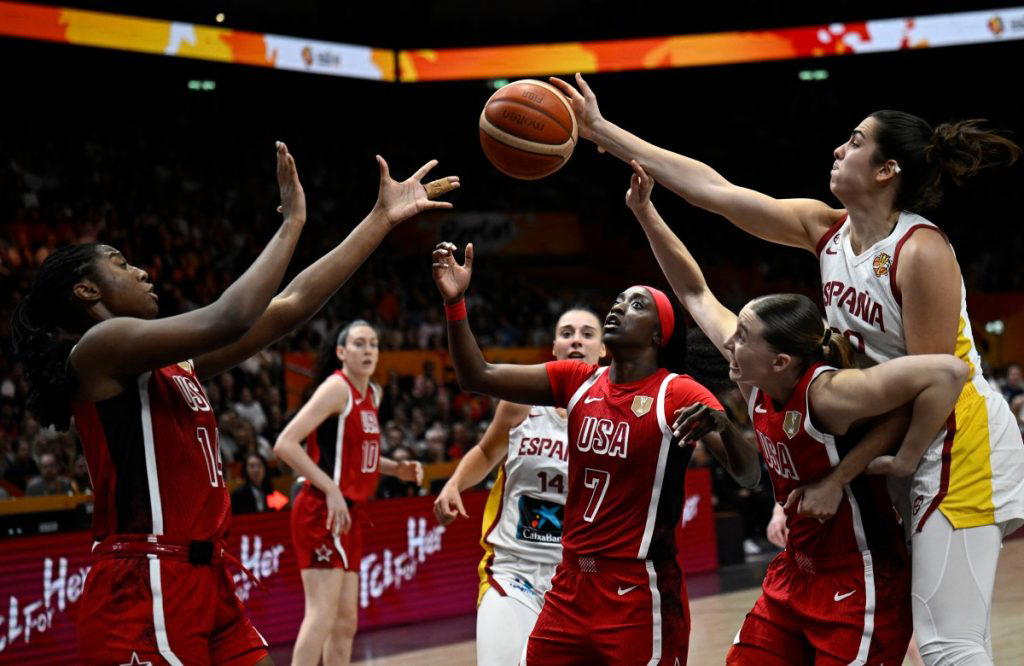 US survive Spain scare to book World Cup final clash with France
