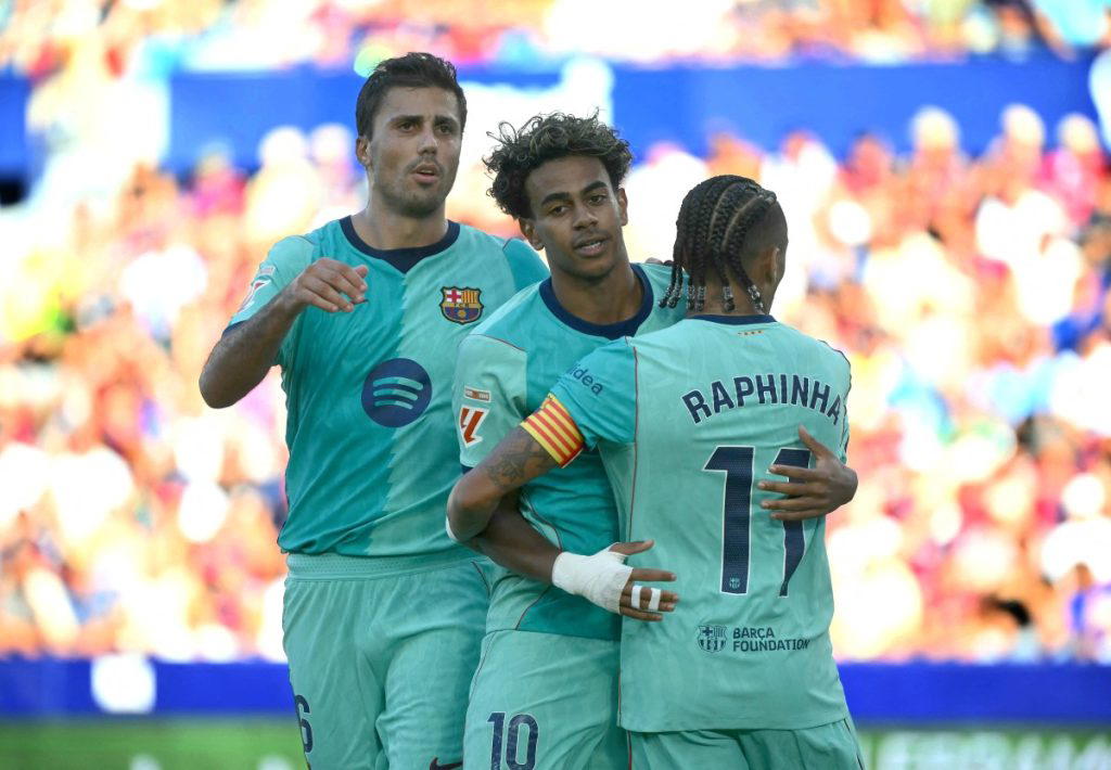 Yamal shines with brace as Barcelona beat Levante 4-2 to stay perfect