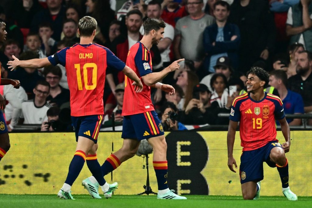 Spain beat England in Nations League to extend unbeaten run