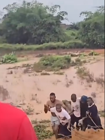 One child missing, nine rescued in Anambra flood