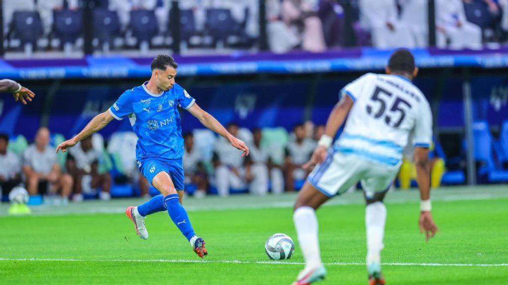 Al-Hilal’s 47-game unbeaten run ends on Martinelli’s debut