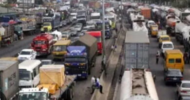 Lagos: How tankers keep bringing Apapa to standstill