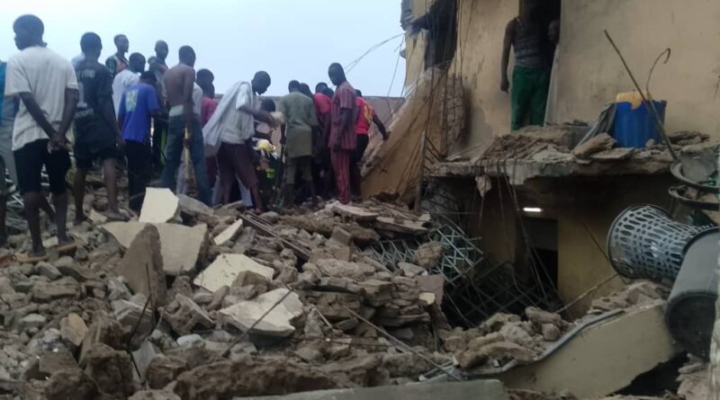 Breaking: Eight feared trapped in Kwara building collapse