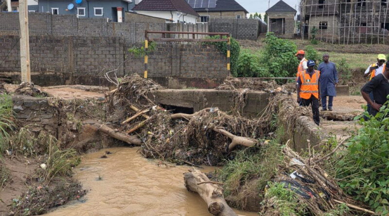 Flooding: FCTA begins desilting of drains along Airport Road, other areas