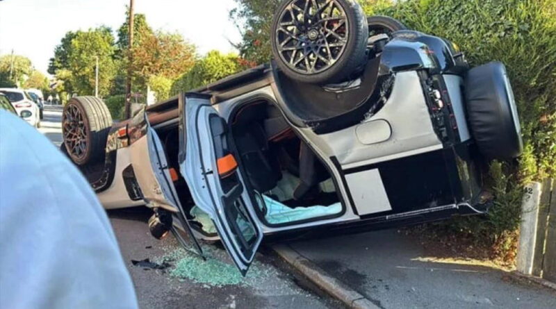 Hull City star Sorba Thomas escapes car crash unhurt