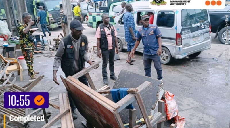 LAWMA dislodges illegal traders at TBS, Costain