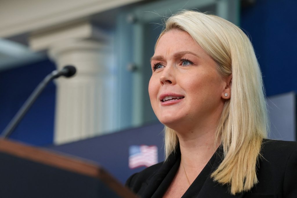 Former Trump press secretary Leavitt joins Fox News