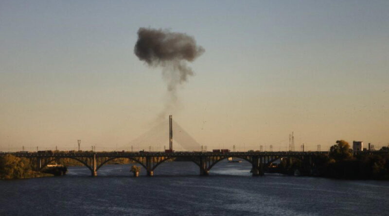Russia warns diplomats, foreigners to leave Kyiv over strike threat