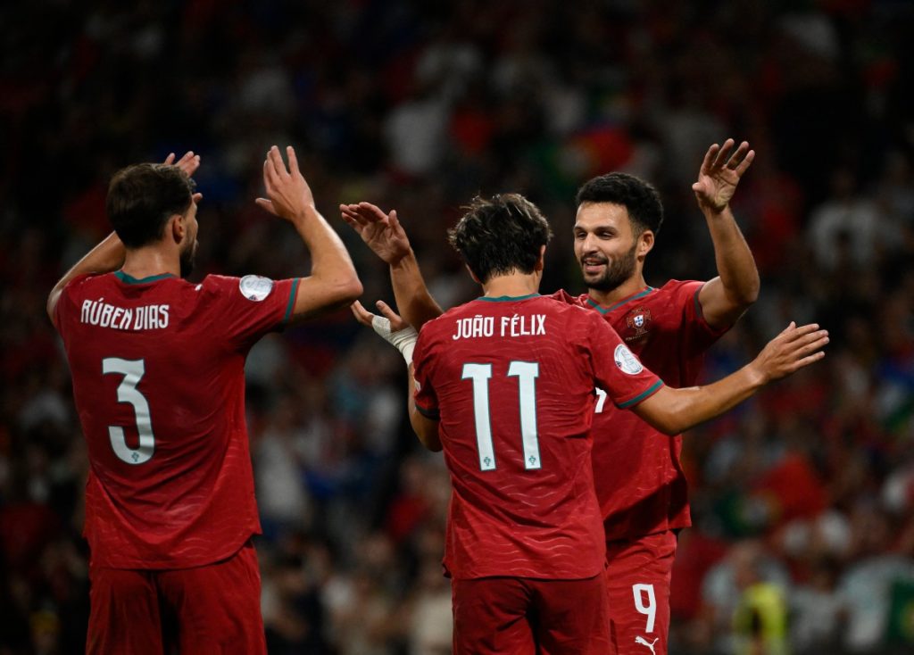 Portugal edge Norway to become first team through to Nations League quarter-finals